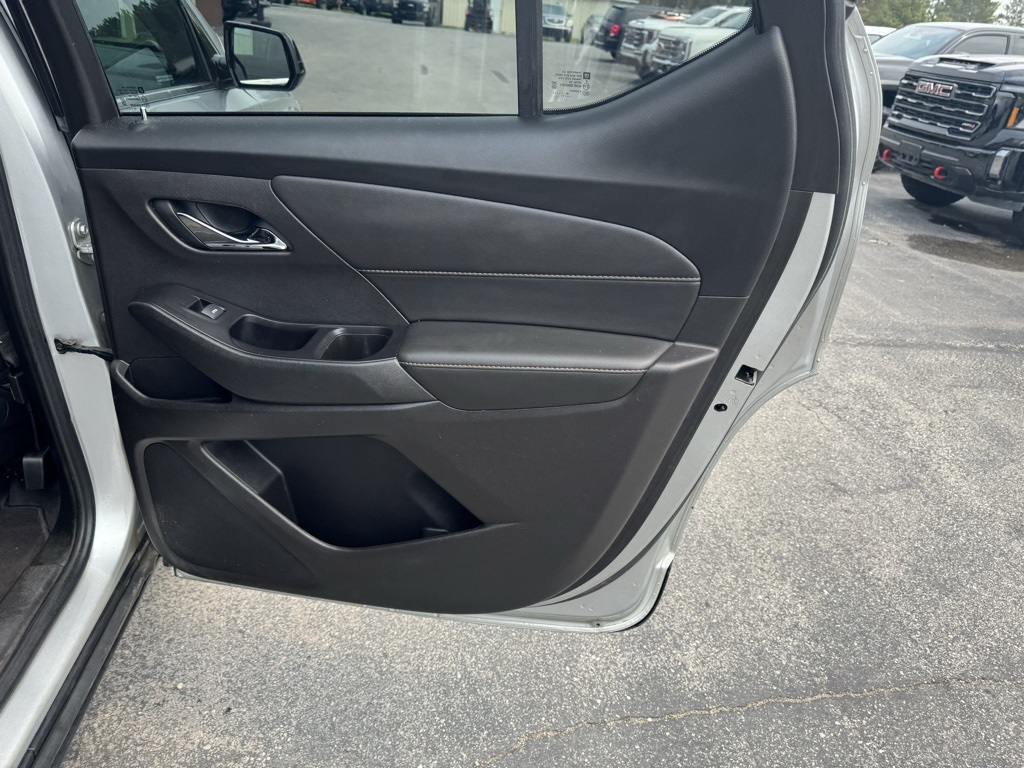 2020 Chevrolet Traverse LS photo 31