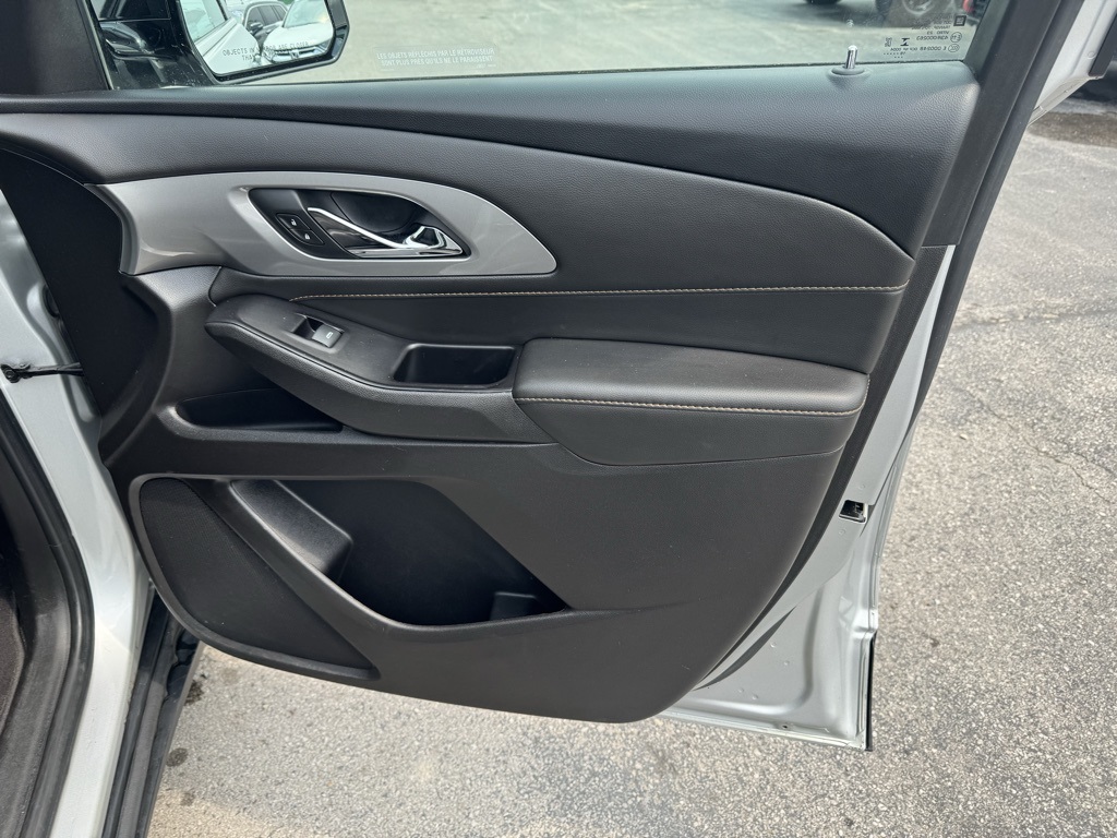 2020 Chevrolet Traverse LS photo 36