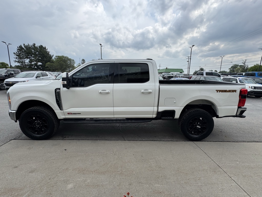 2023 Ford F-350 Lariat photo 6