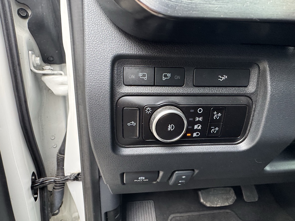 2023 Ford F-350 Lariat photo 13