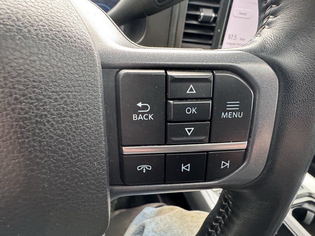 2023 Ford F-350 Lariat photo 17