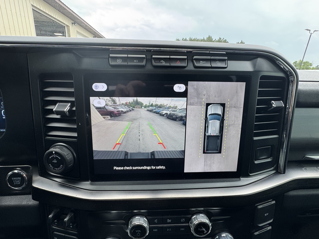 2023 Ford F-350 Lariat photo 21