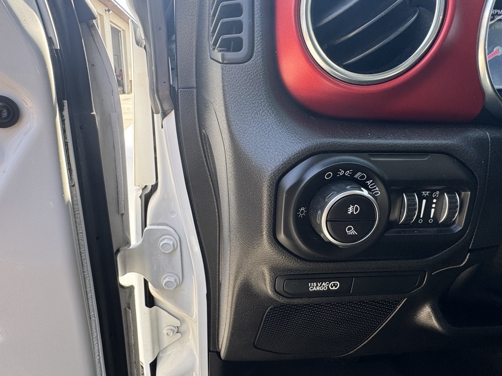 2020 Jeep Gladiator Rubicon photo 12
