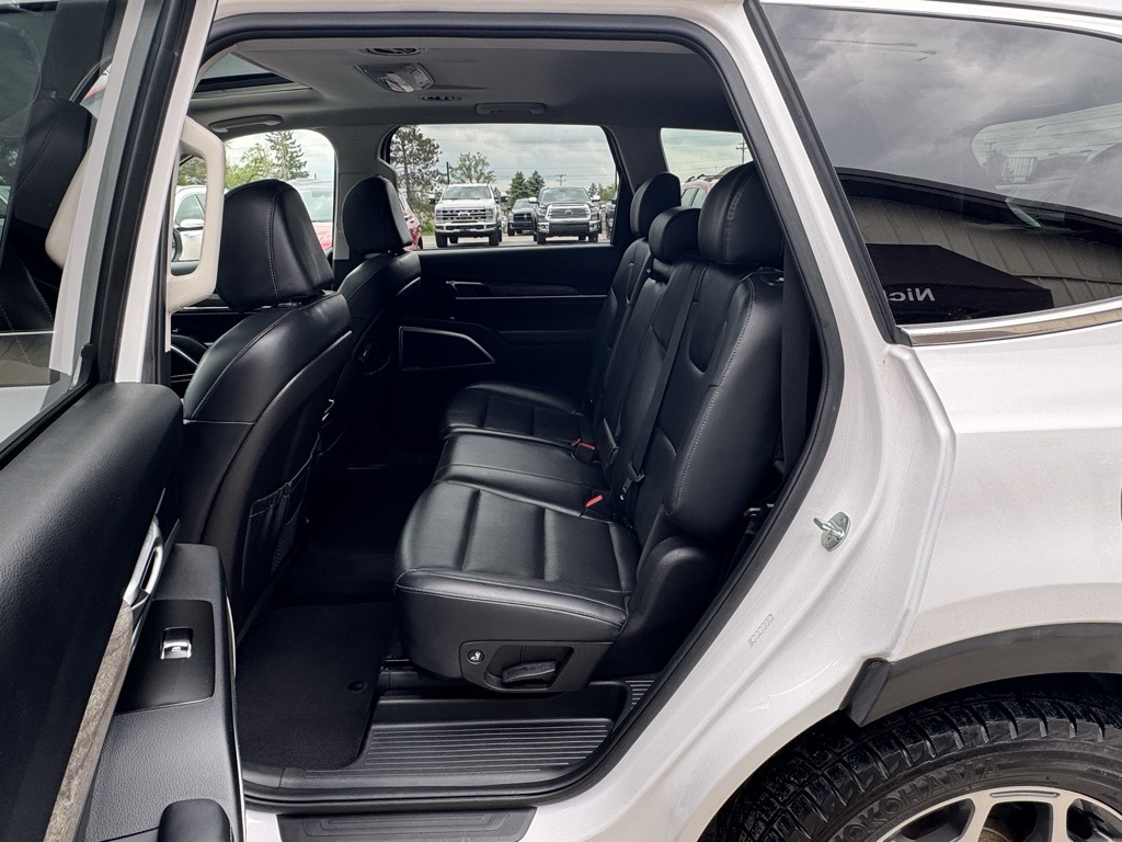 2022 Kia Telluride EX photo 29