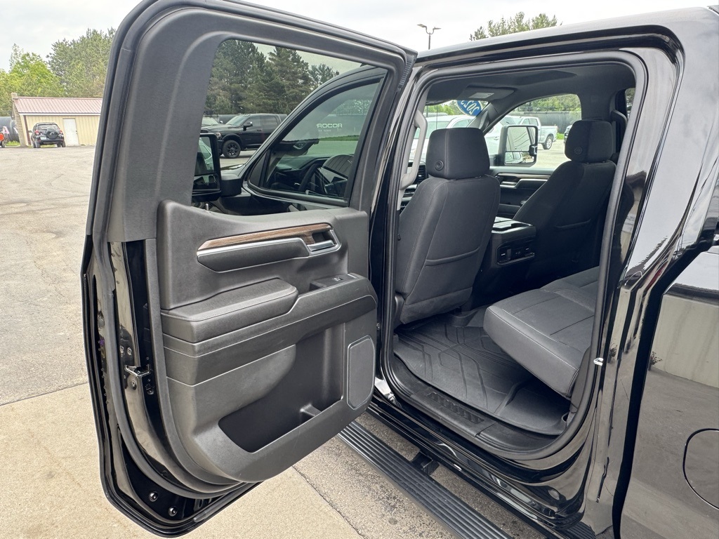 2023 Chevrolet Silverado 1500 RST photo 25