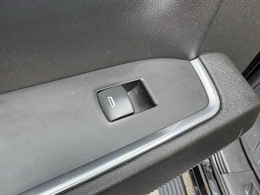 2023 Chevrolet Silverado 1500 RST photo 27