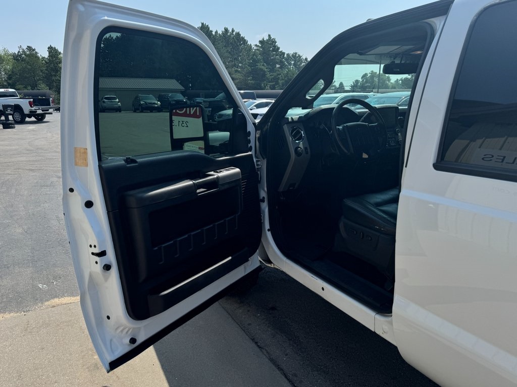 2016 Ford F-350 Lariat photo 9