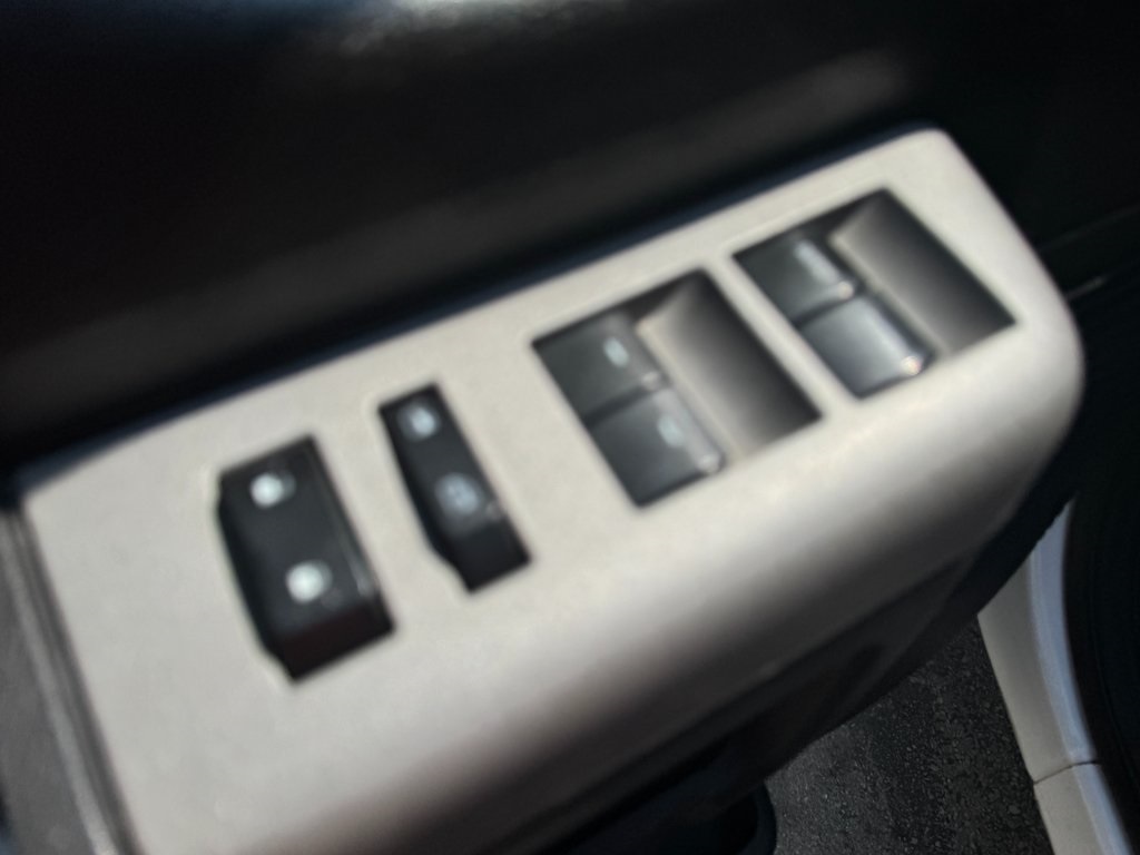 2016 Ford F-350 Lariat photo 10