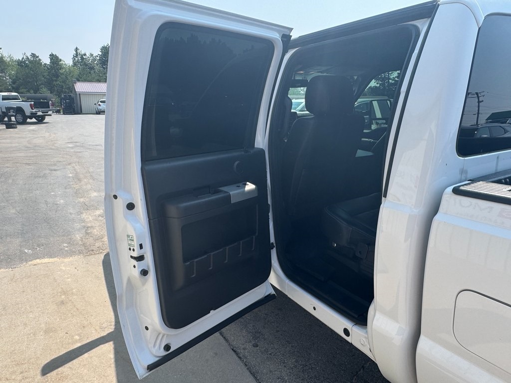 2016 Ford F-350 Lariat photo 24