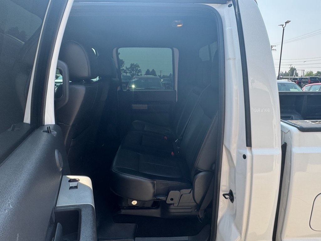 2016 Ford F-350 Lariat photo 27