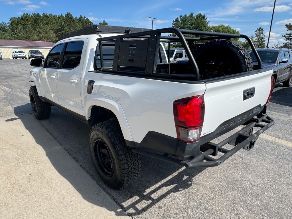 2018 Toyota Tacoma SR5 V6 photo 5