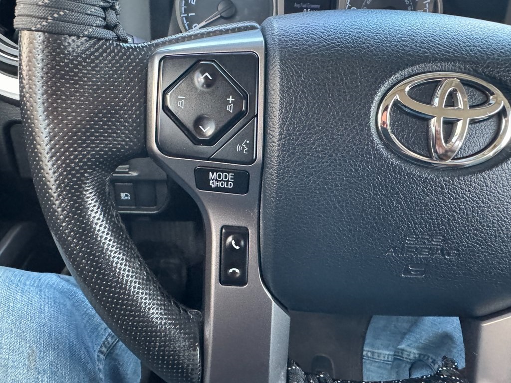 2018 Toyota Tacoma SR5 V6 photo 16