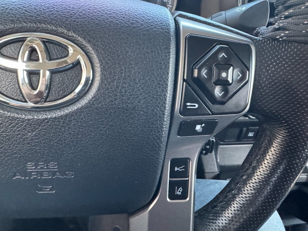 2018 Toyota Tacoma SR5 V6 photo 17