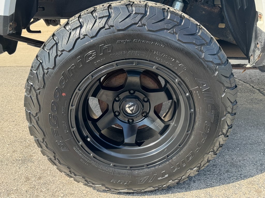 2018 Toyota Tacoma SR5 V6 photo 39