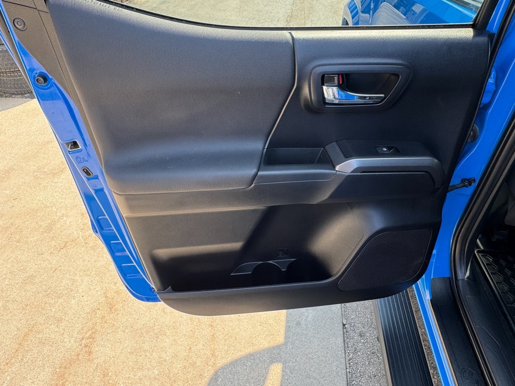 2021 Toyota Tacoma SR5 Double Cab V6 photo 23