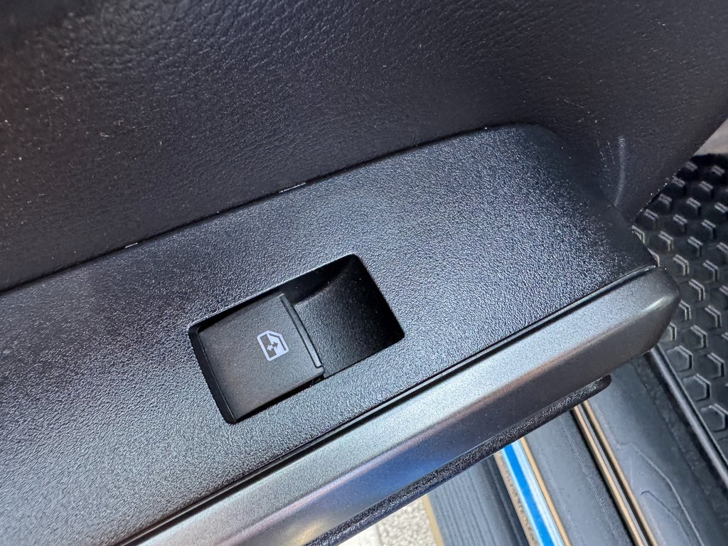 2021 Toyota Tacoma SR5 Double Cab V6 photo 24