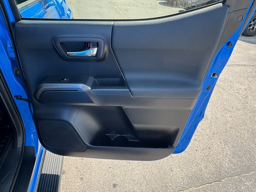 2021 Toyota Tacoma SR5 Double Cab V6 photo 30