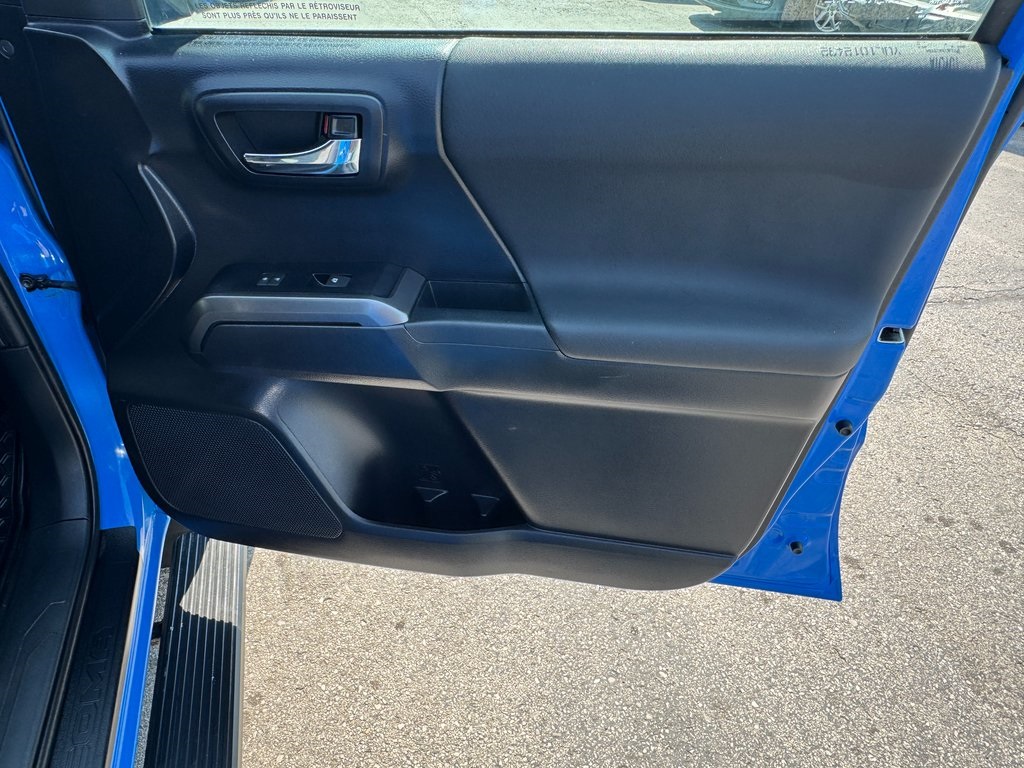 2021 Toyota Tacoma SR5 Double Cab V6 photo 34
