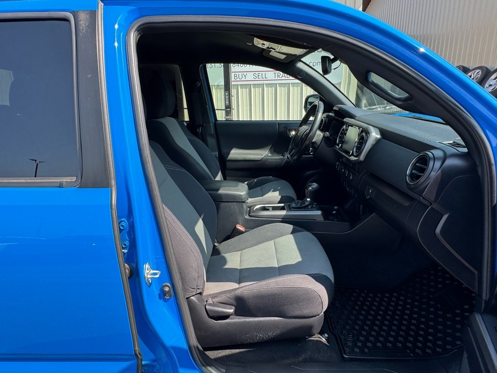 2021 Toyota Tacoma SR5 Double Cab V6 photo 36