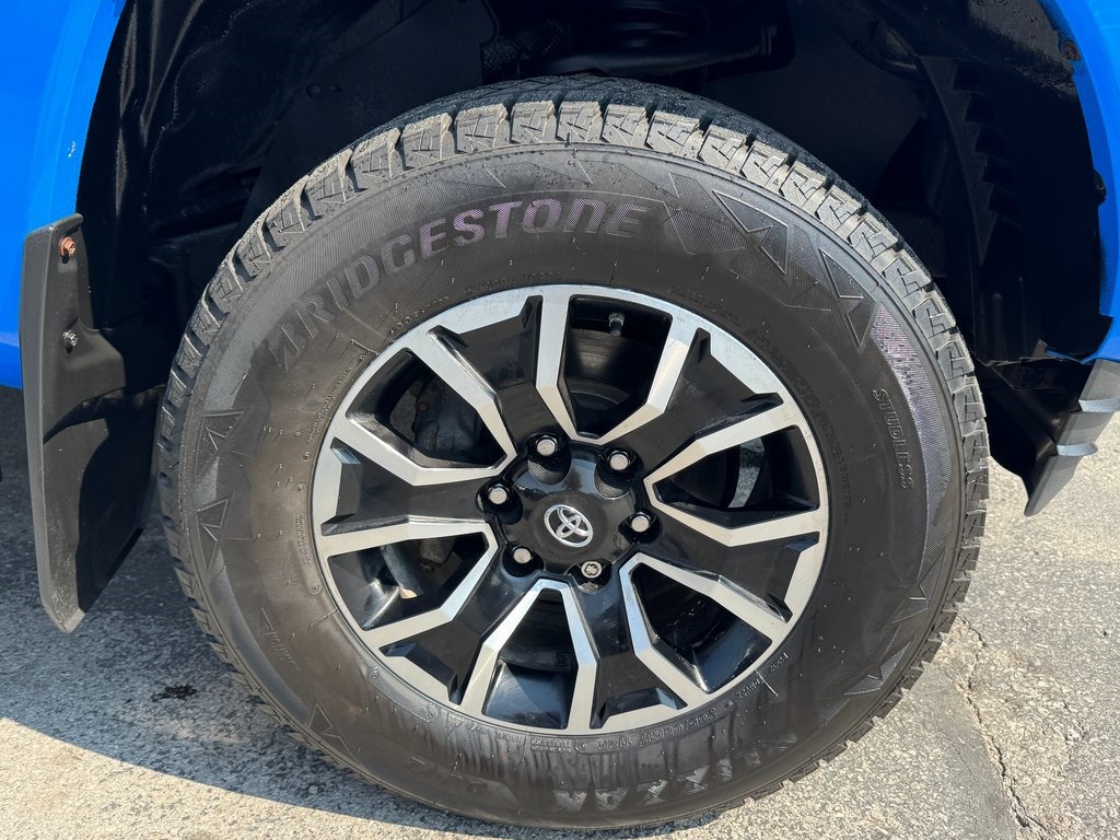 2021 Toyota Tacoma SR5 Double Cab V6 photo 37
