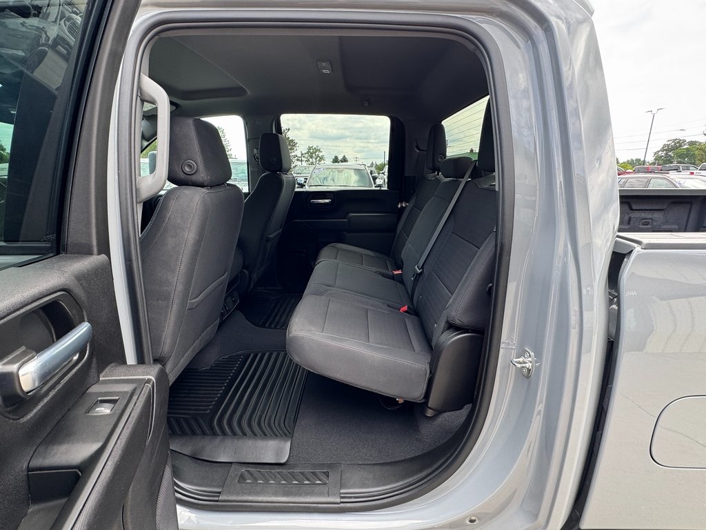 2024 Chevrolet Silverado 2500HD Custom photo 25