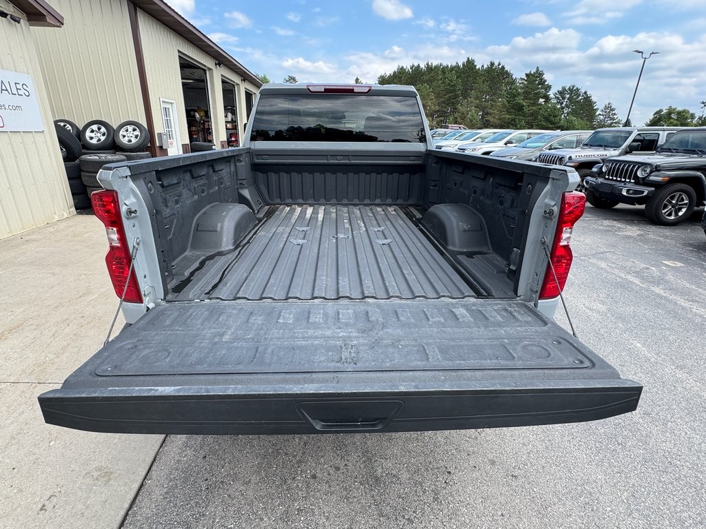 2024 Chevrolet Silverado 2500HD Custom photo 27