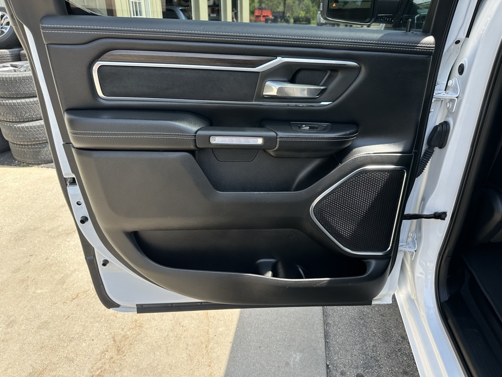 2025 Ram 1500 Laramie photo 25