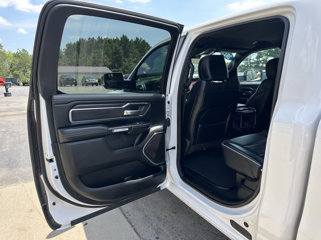 2025 Ram 1500 Laramie photo 26