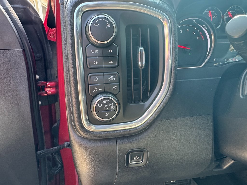 2019 Chevrolet Silverado 1500 LT Trail Boss photo 14
