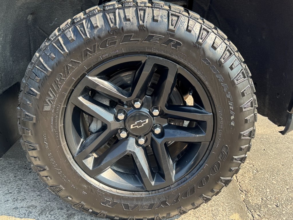 2019 Chevrolet Silverado 1500 LT Trail Boss photo 43