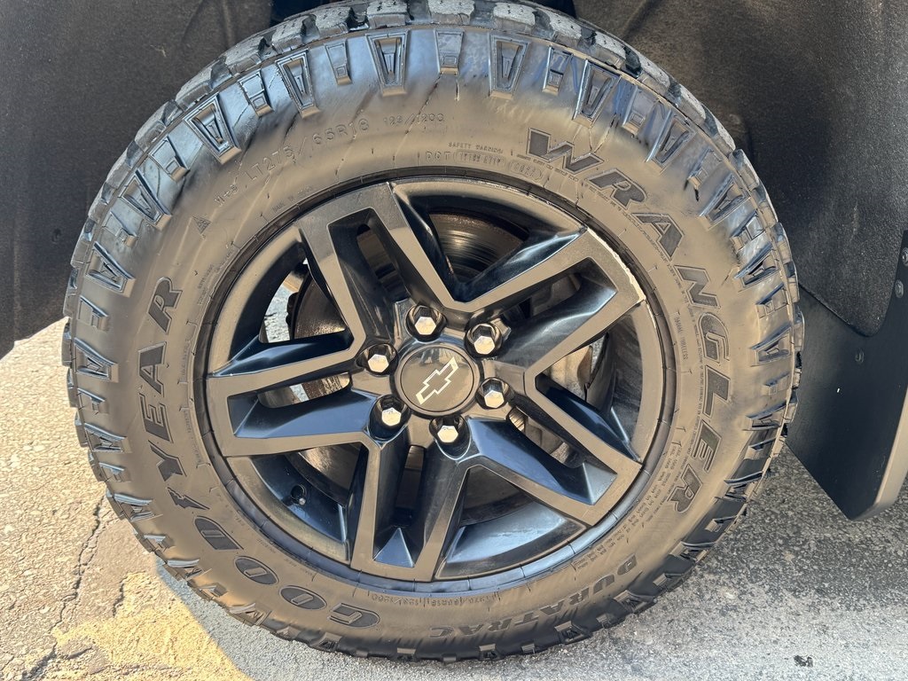 2019 Chevrolet Silverado 1500 LT Trail Boss photo 46