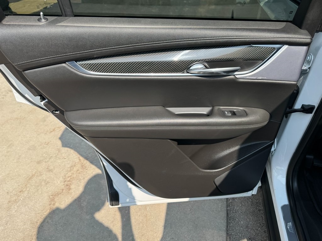 2023 Cadillac XT6 Sport photo 27
