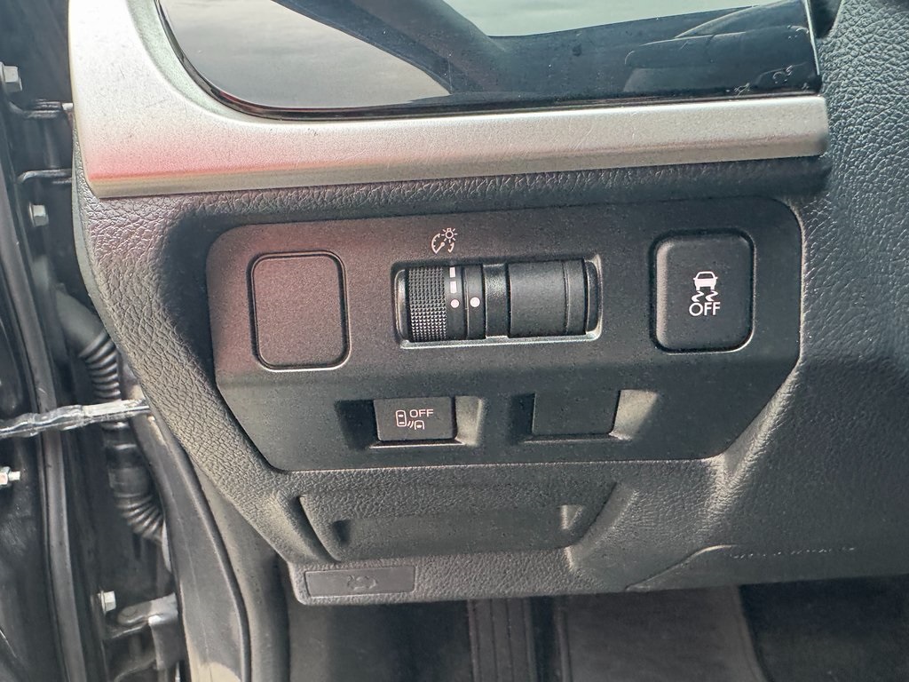 2016 Subaru Crosstrek 2.0i Limited photo 12
