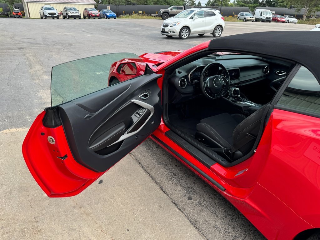 2023 Chevrolet Camaro LT1 photo 10
