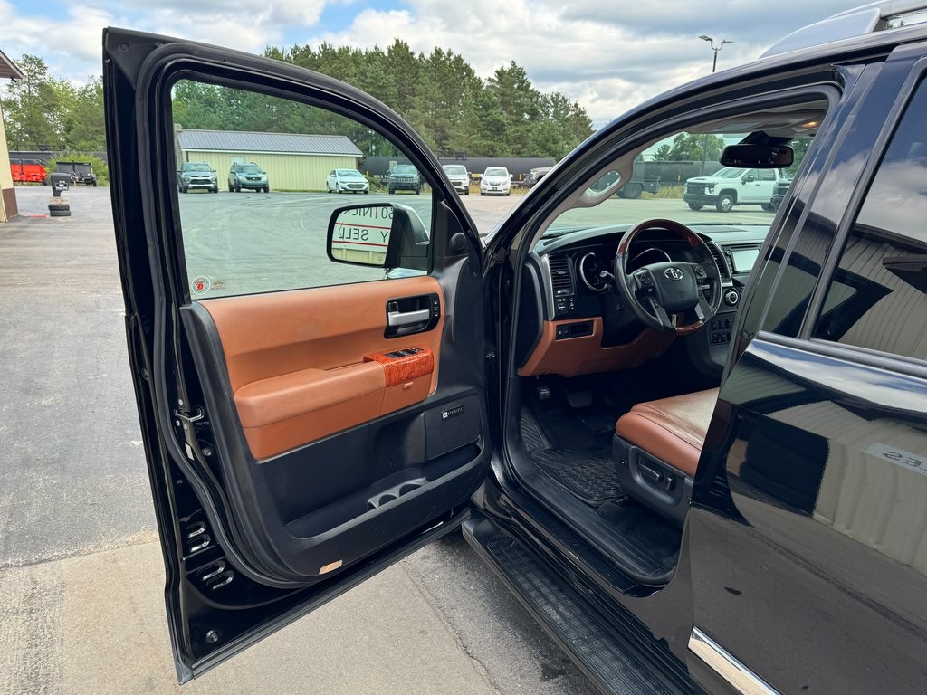 2018 Toyota Sequoia Platinum photo 8
