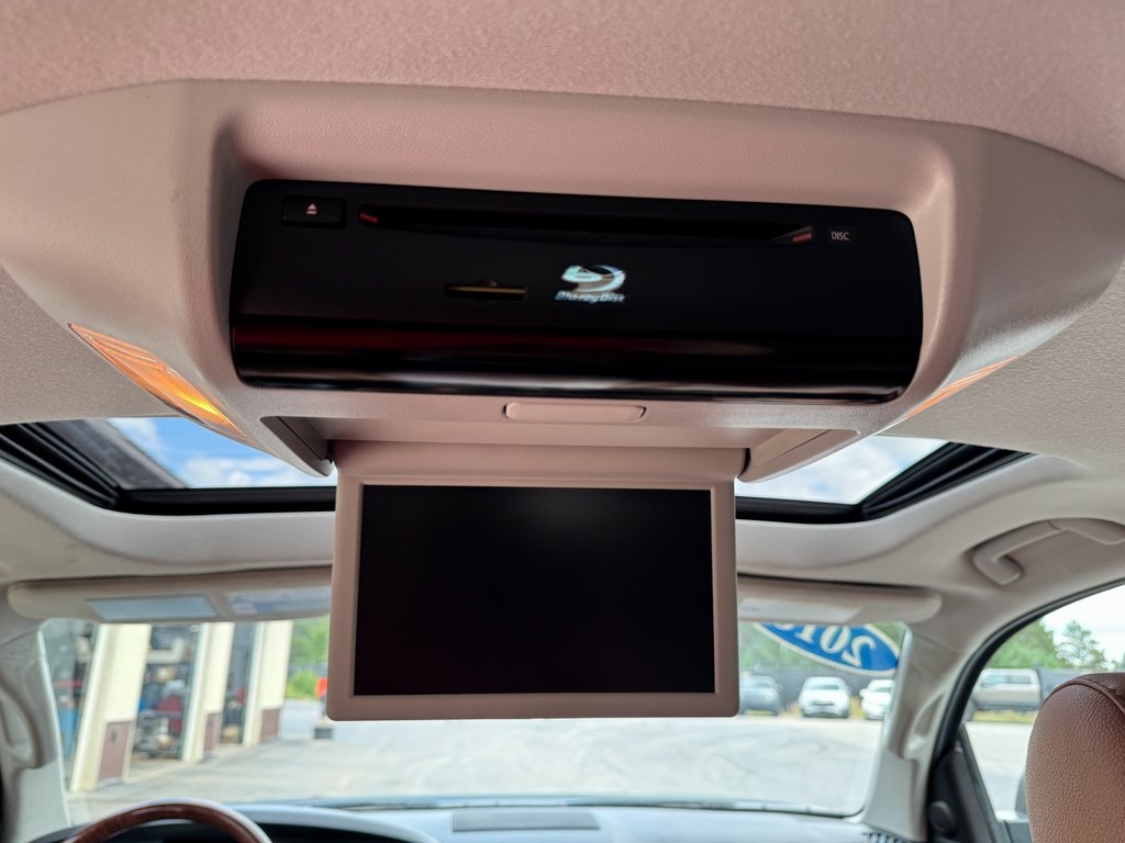 2018 Toyota Sequoia Platinum photo 30