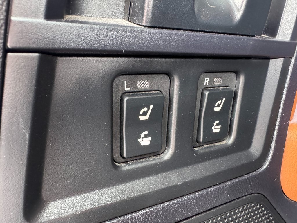 2018 Toyota Sequoia Platinum photo 34