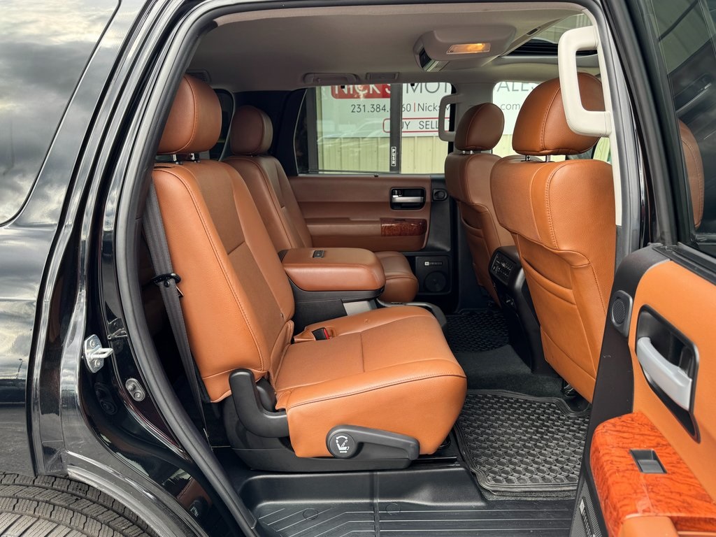 2018 Toyota Sequoia Platinum photo 37