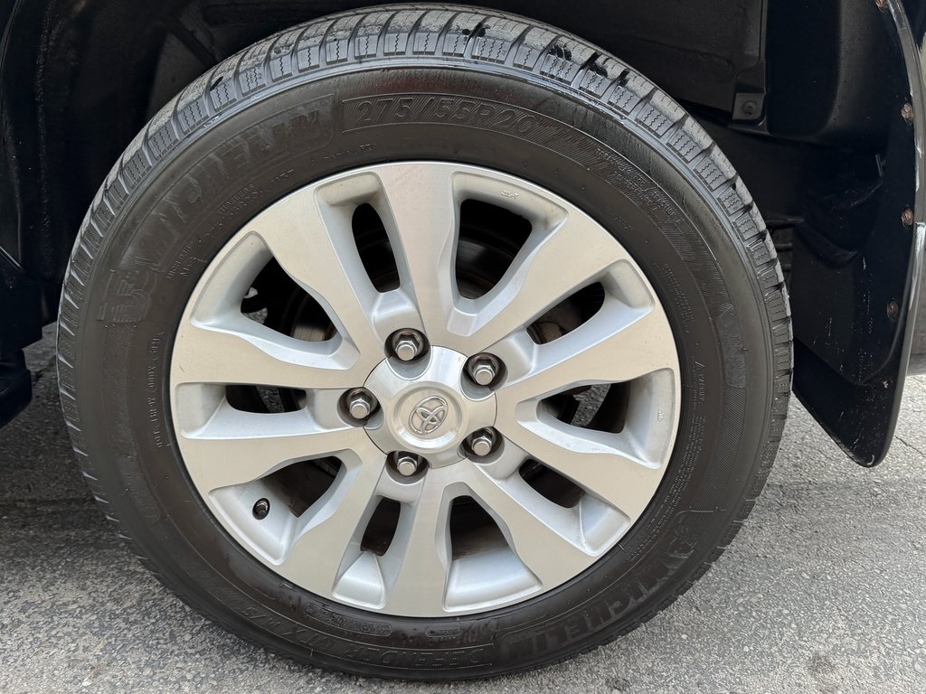 2018 Toyota Sequoia Platinum photo 44