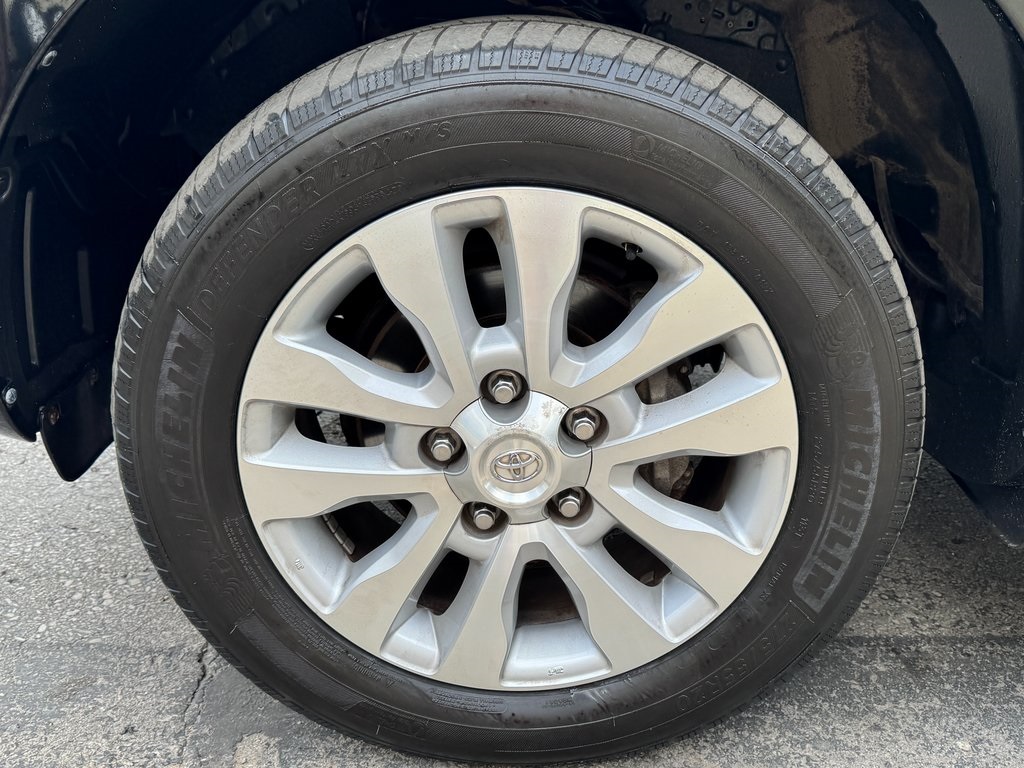 2018 Toyota Sequoia Platinum photo 45