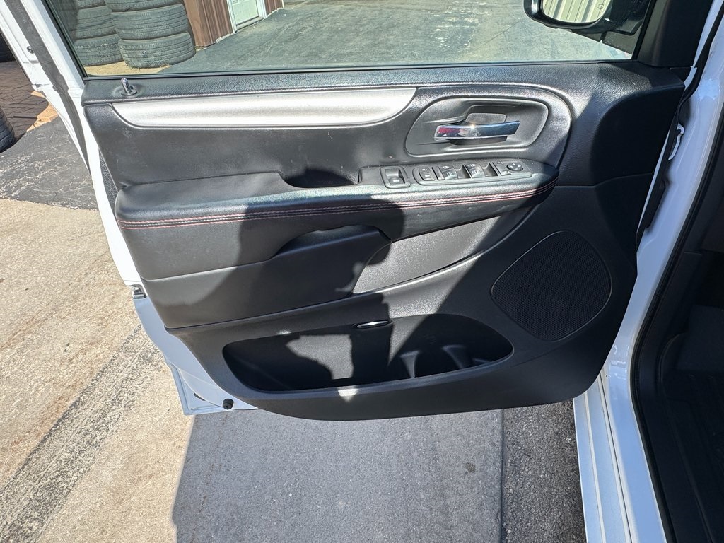2019 Dodge Grand Caravan GT photo 10