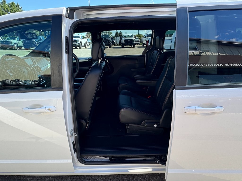 2019 Dodge Grand Caravan GT photo 25