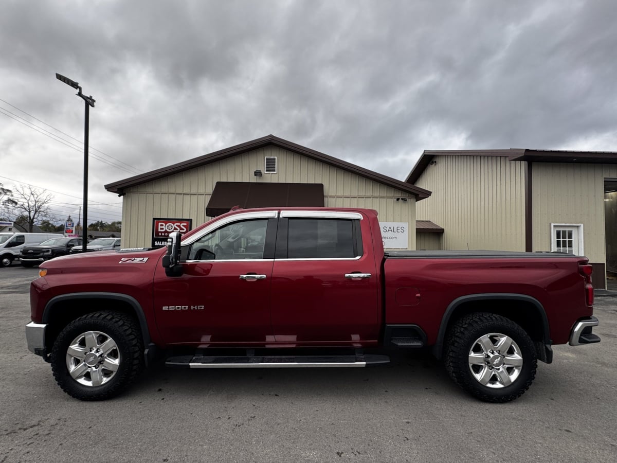 Photo 2 of this Chevrolet Silverado 2500HD
