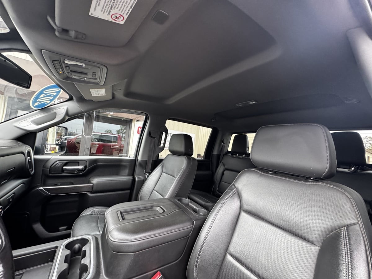 Photo 3 of this Chevrolet Silverado 2500HD