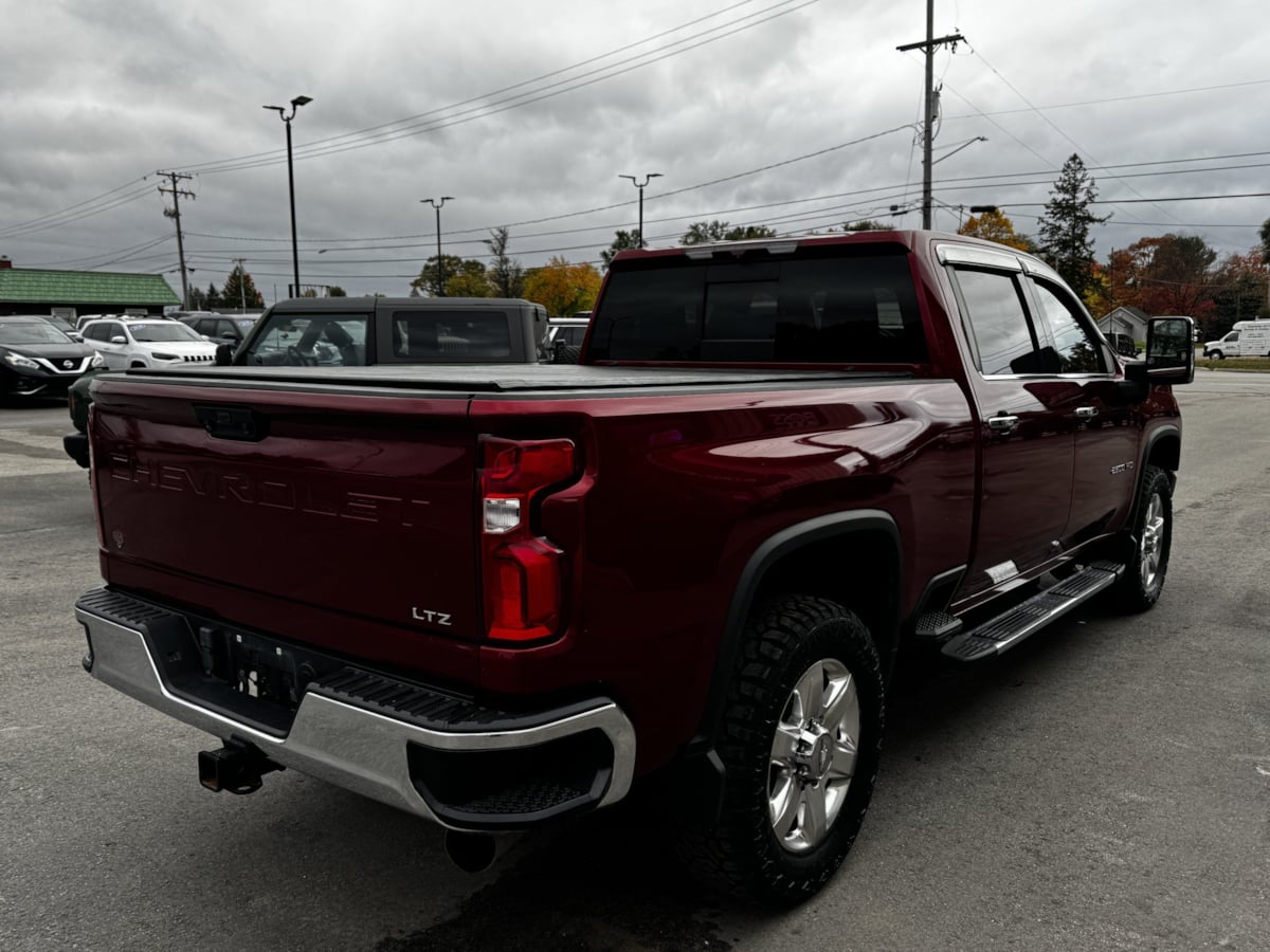 Photo 6 of this Chevrolet Silverado 2500HD