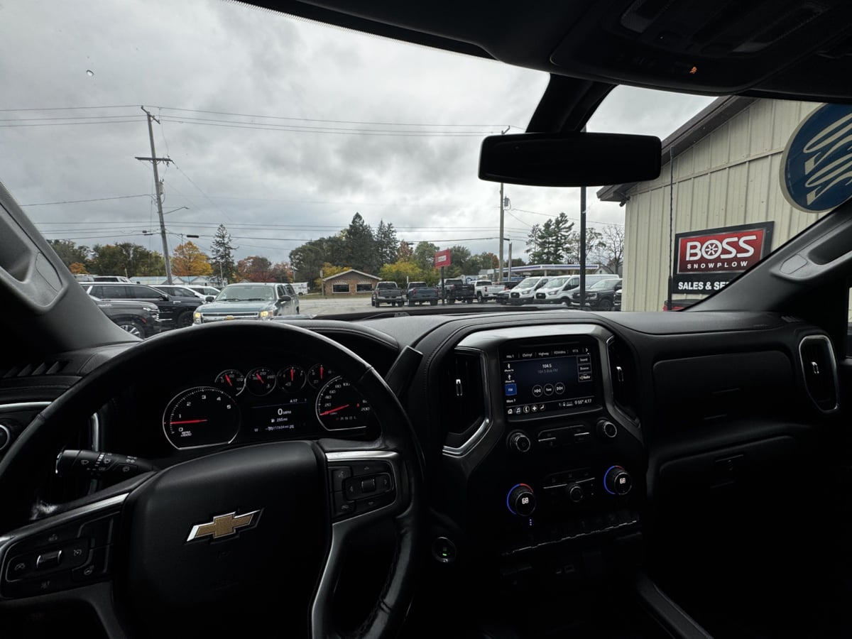 Photo 25 of this Chevrolet Silverado 2500HD