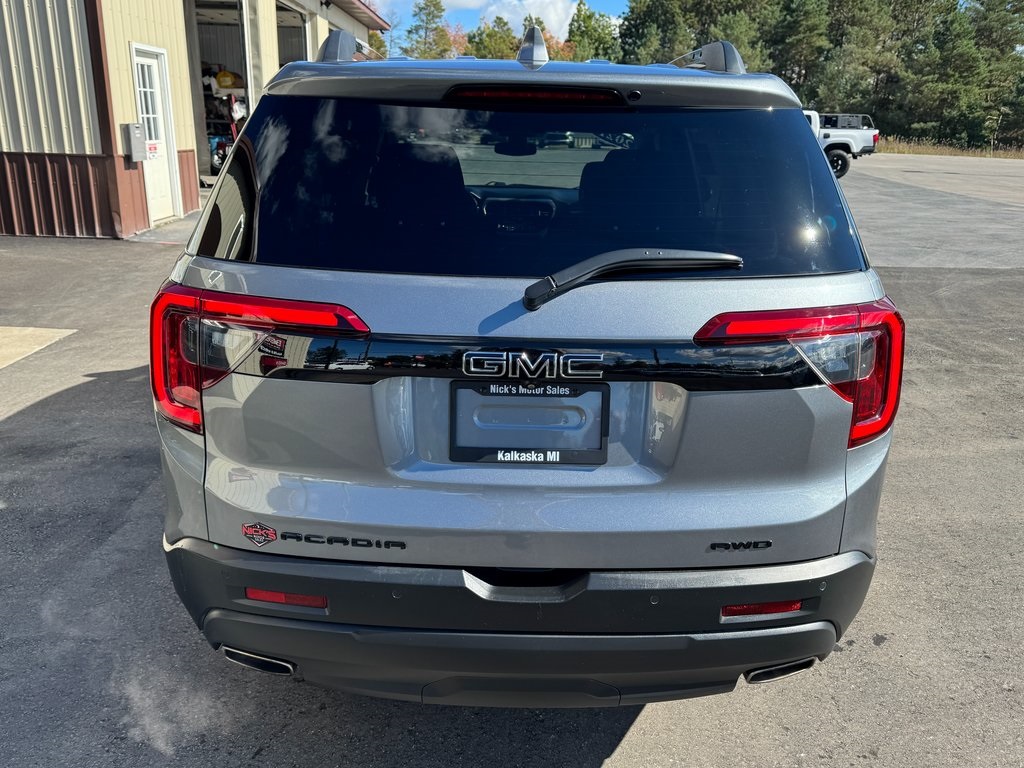 2021 Gmc Acadia SLE Elevation photo 4