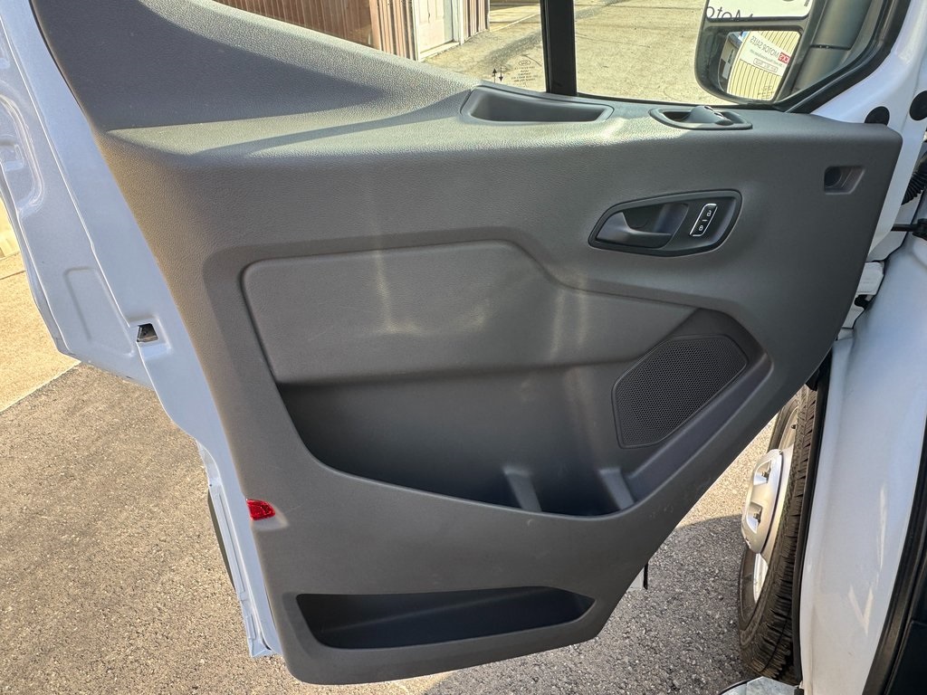 2023 Ford Transit Cargo Van photo 10