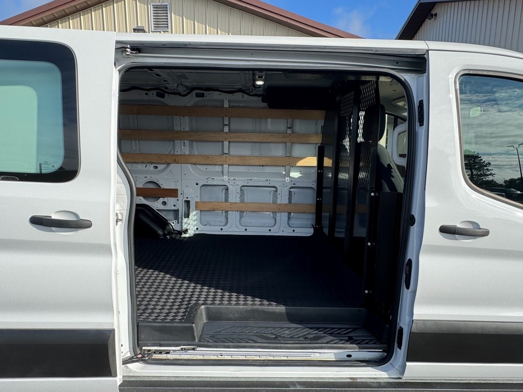 2023 Ford Transit Cargo Van photo 27