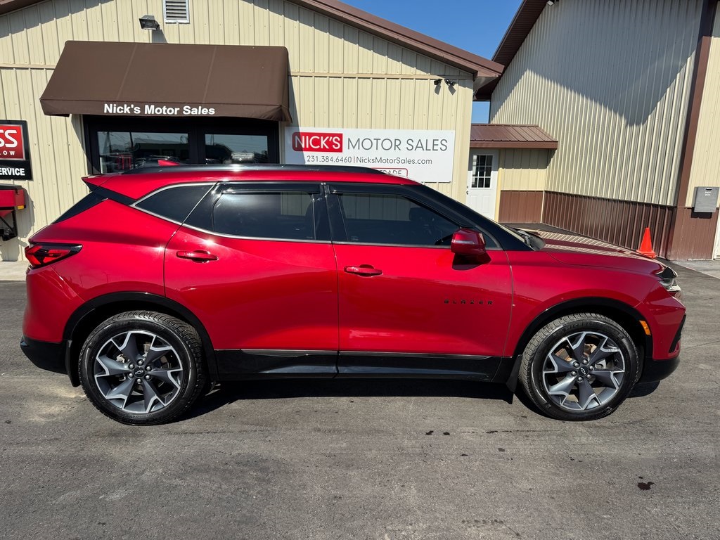 2020 Chevrolet Blazer RS photo 2